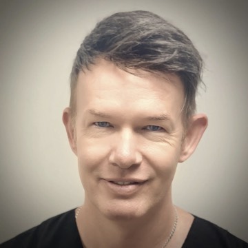 Stefan Dippenaar, Financial Manager & Hyperbaric Technologist